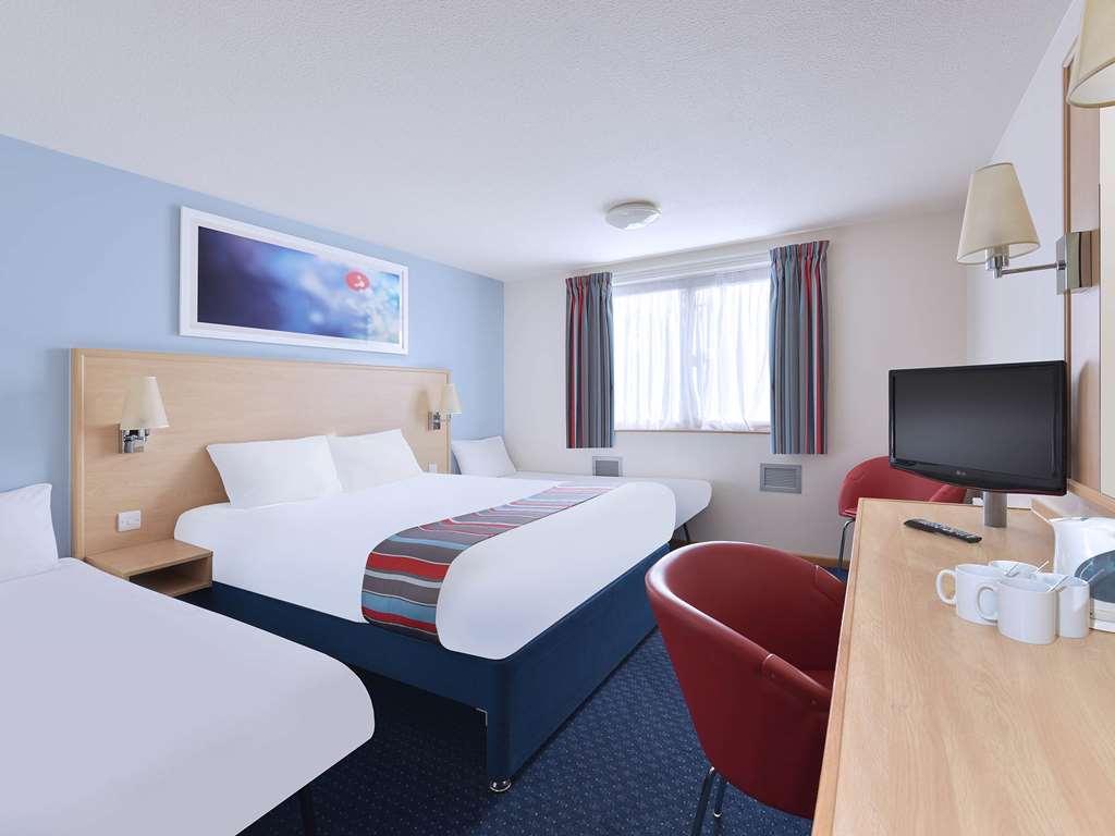 Travelodge Newbury Tot Hill Highclere Zimmer foto
