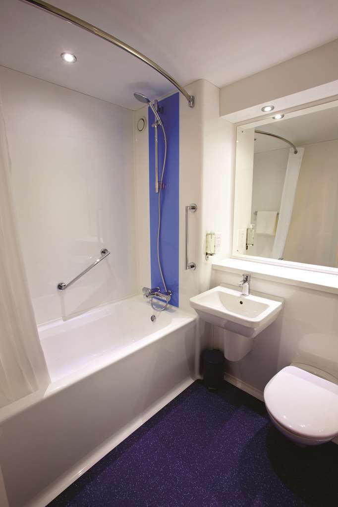 Travelodge Newbury Tot Hill Highclere Zimmer foto